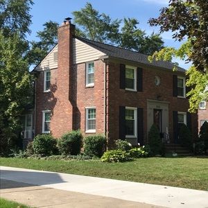 Meet your Posher, Ray